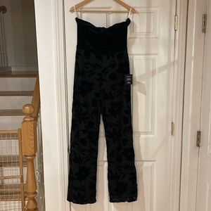BNWT Lulus velvet romper